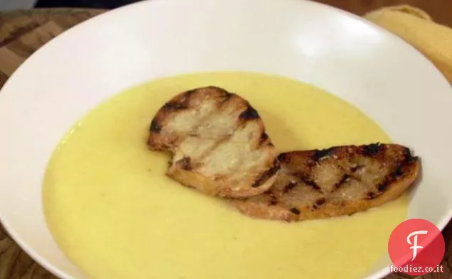 Birra Zuppa di Formaggio con Aglio Burro Crostini