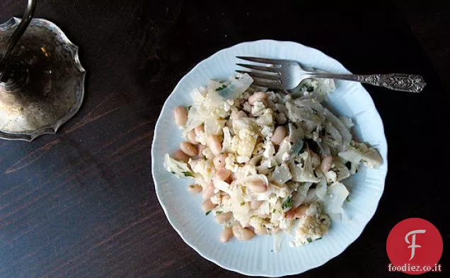 Insalata invernale di cavolfiore, finocchio e fagioli bianchi