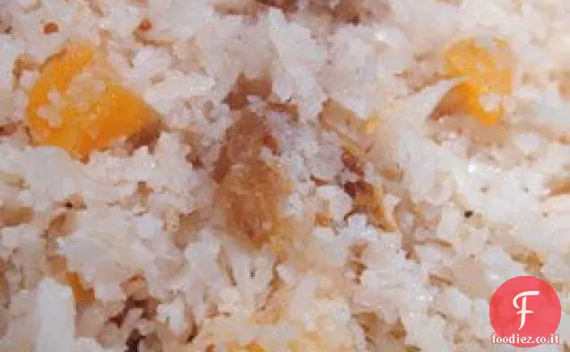 Semola di cavolfiore con frutta secca