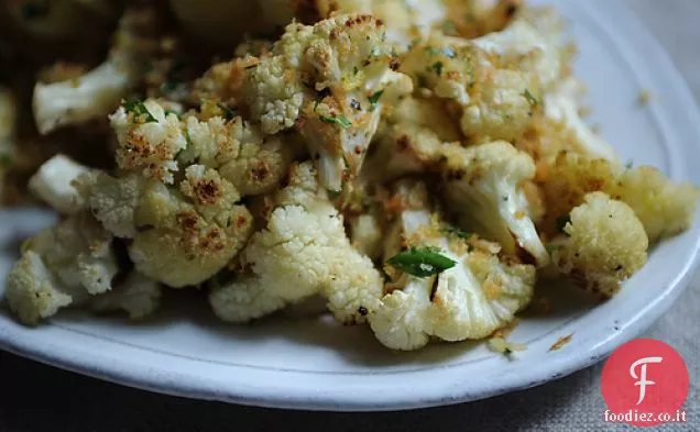 Cavolfiore arrosto con Mollica di pane Gremolata