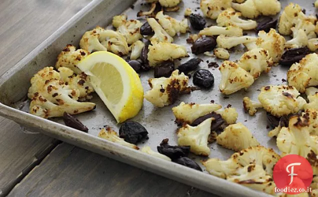 Cavolfiore arrosto e olive di Kalamata