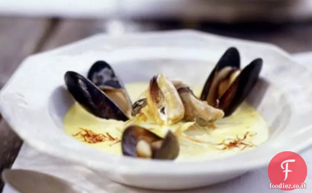 Zuppa di cozze allo zafferano