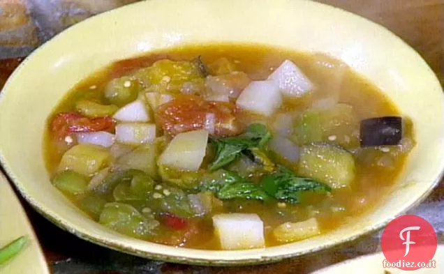 Zuppa di verdure nello stile di Napoli: Cianfotta