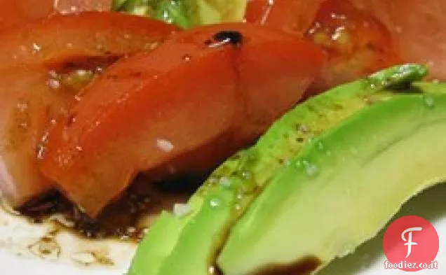 Insalata di pomodoro e avocado