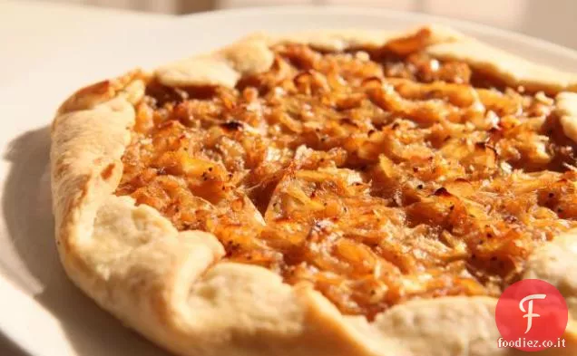 Crostata di patate e cipolle caramellate
