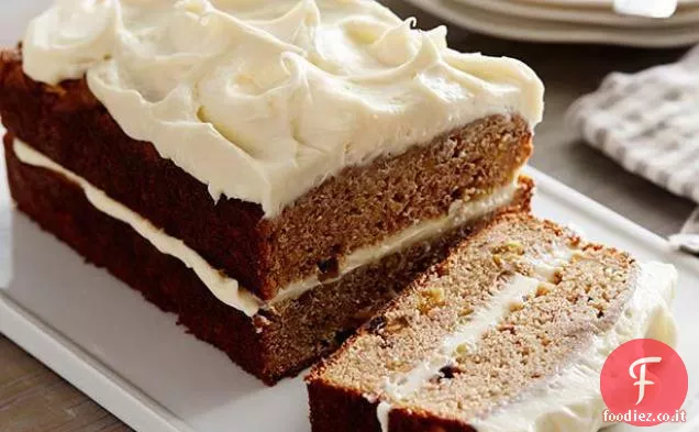 Torta di spezie di mele con glassa di crema di formaggio