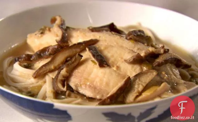 Tagliatelle di Udon con Tilapia in camicia di Miso