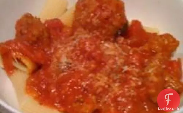 Salsa e polpette italiane fatte in casa della nonna