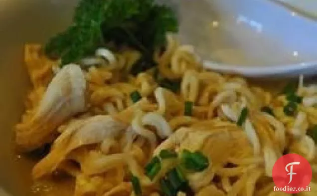 Fornello lento Pollo Thai Ramen Noodles