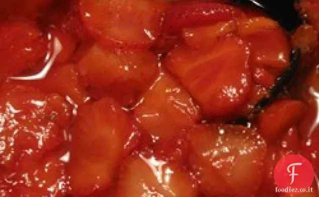 Salsa di fragole semplice
