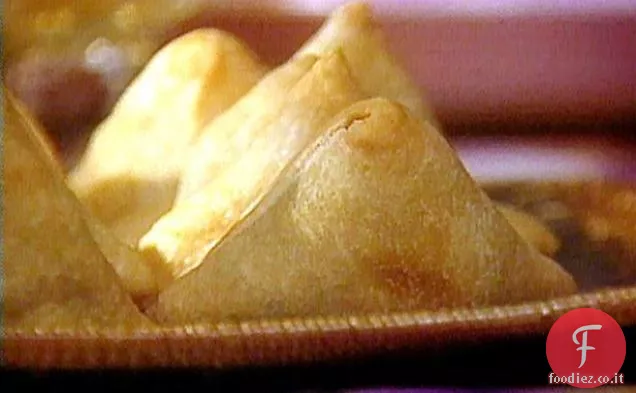 Dolci ripieni di patate speziate: Samosa