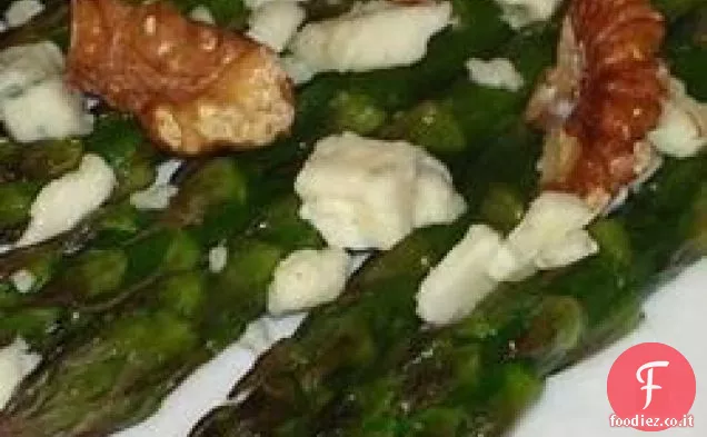 Asparagi con Gorgonzola e Noci Tostate