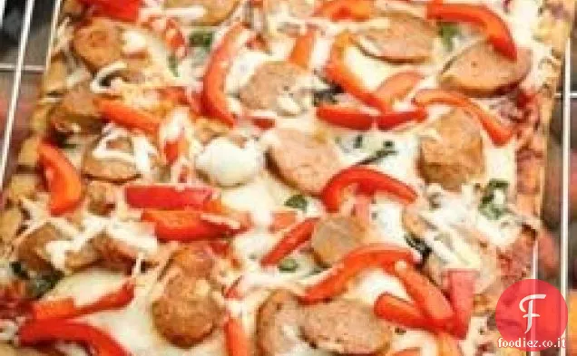 Salsiccia alla griglia e pizza al pepe