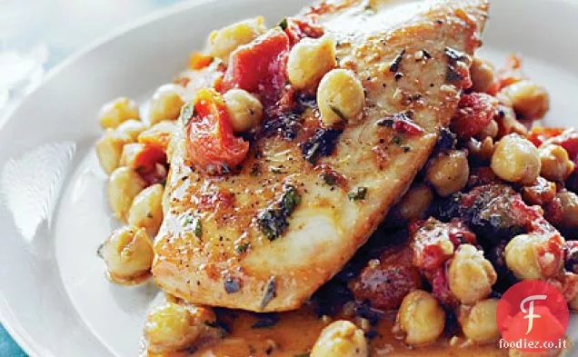 Pollo con pomodori, albicocche e ceci