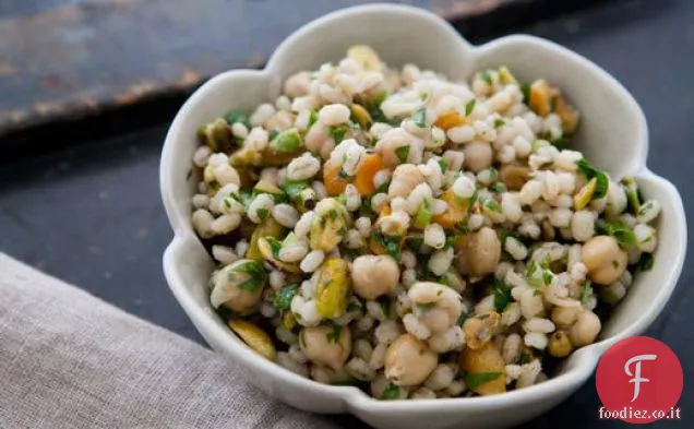 Insalata marocchina di orzo di ceci