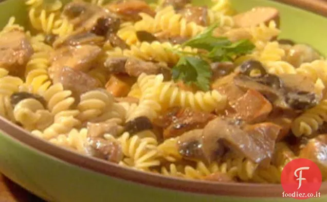 Fusilli cremosi con Funghi e pollo