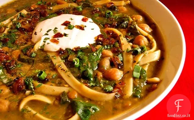 Zuppa di ceci e Noodle alle erbe persiane