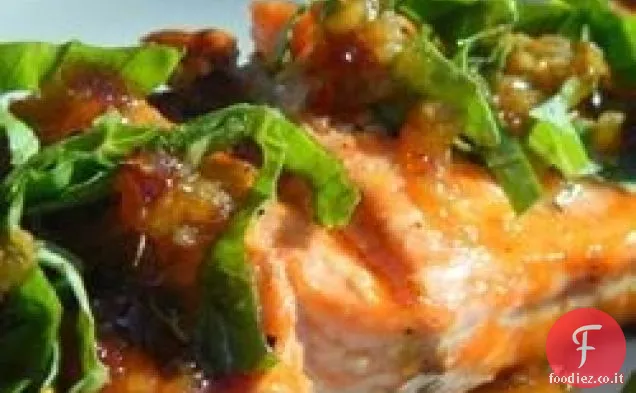 Salmone veloce con una glassa di zenzero