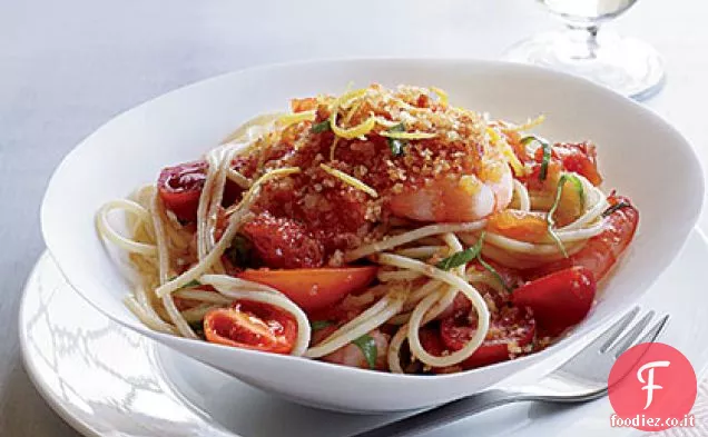 Spaghettini con Gamberi, Pomodori e Briciole di Cile