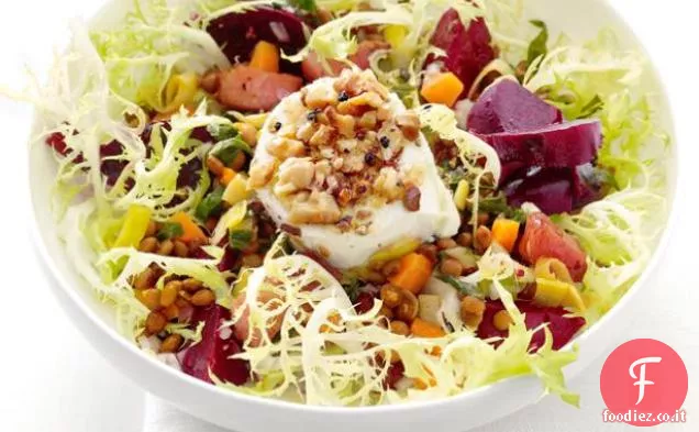 Insalata calda di barbabietole e lenticchie con formaggio di capra