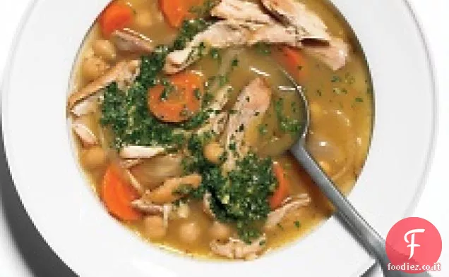 Zuppa di pollo e ceci
