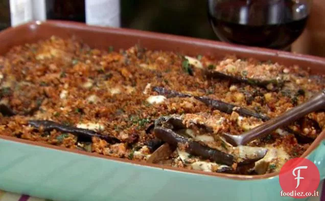 Casseruola di melanzane con pesto di peperoni rossi e pangrattato di Cajun