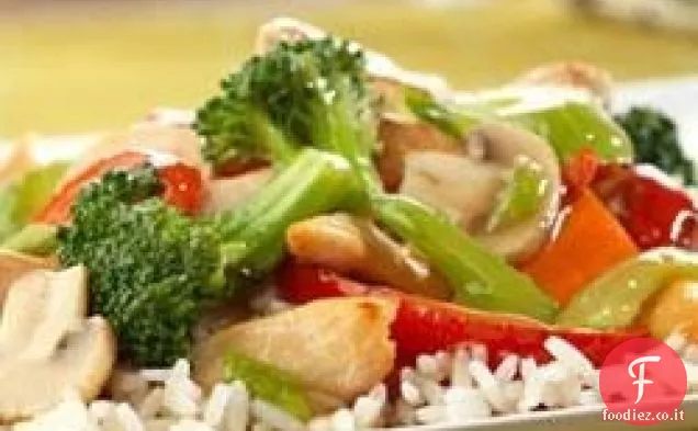 Pollo e verdure saltate in padella