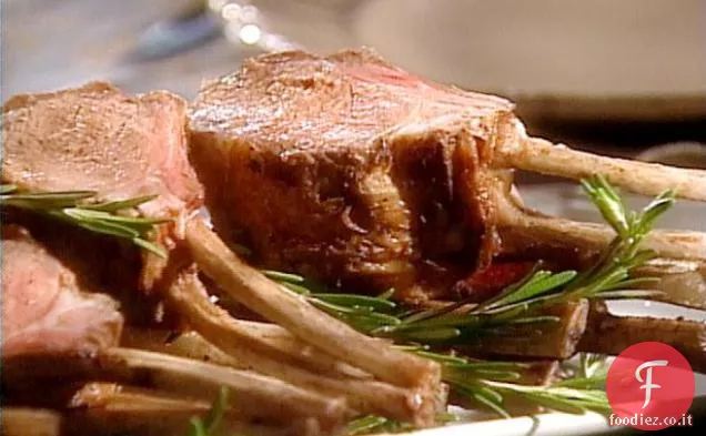 Rack di agnello marinato alle erbe
