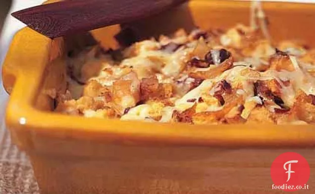 Strata di Cipolla Dorata con Gruyère e Prosciutto