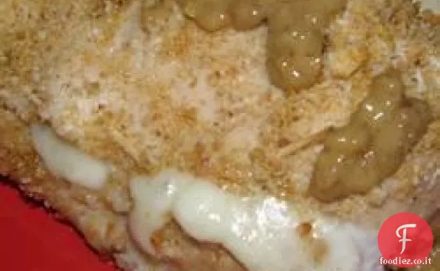 Pollo ripieno di mele in salsa di crema di noci pecan