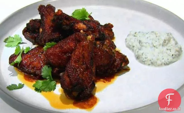 Ali di pollo rosso Cile con glassa di miele Chipotle