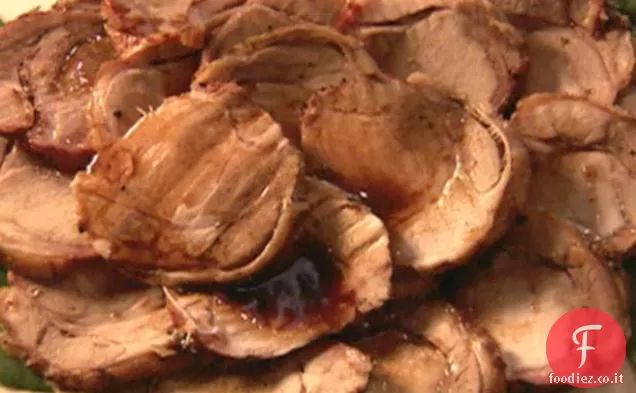 Lombo di maiale con foglie di alloro