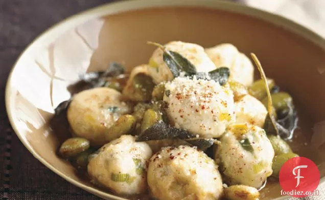Gnocchi di Ricotta con Porri e Fave