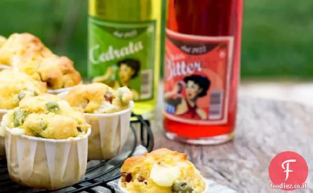 Muffin Salati con Fave, Pecorino e Salame