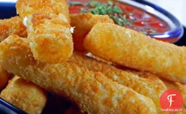 Bastoncini di mozzarella fritti