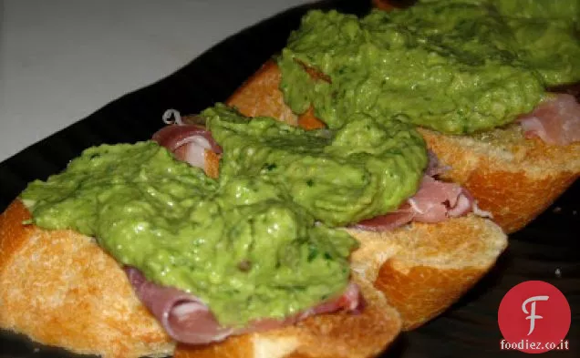 Favetta e Prosciutto Crostini di Diva domestica