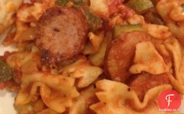 Salsiccia Stir Fry con papillon Pasta