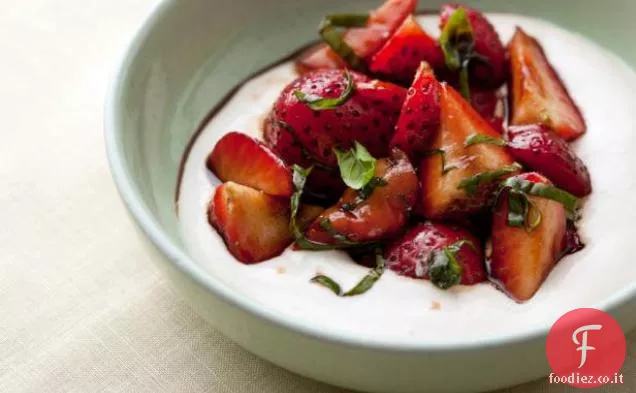 Fragole Balsamiche con Crema di Ricotta