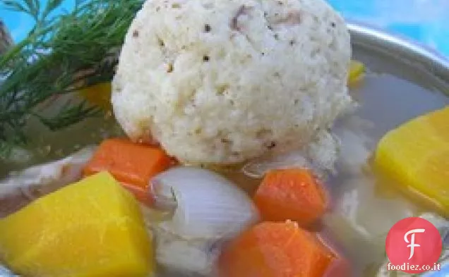 Angelo famiglia zuppa di pollo con Matzo palle