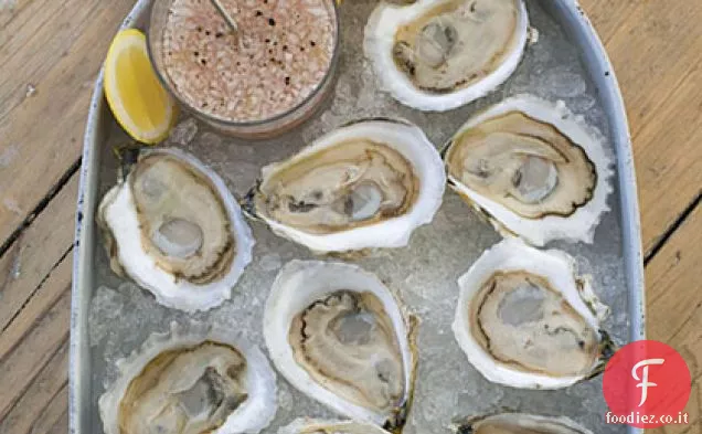 Ostriche a mezza Conchiglia con Mignonette Rosé