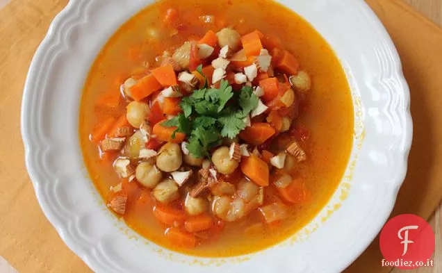 Zuppa di carote di ceci con spezie marocchine
