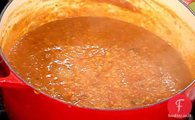 Indiano speziato ceci e fuoco arrosto zuppa di pomodoro