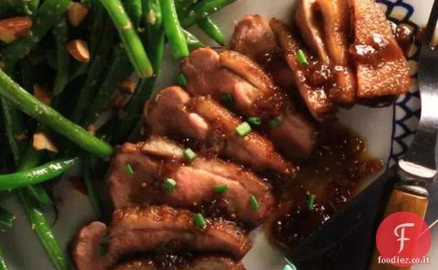 Petto d'anatra scottato con salsa di fichi