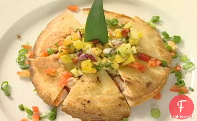 Quesadilla di aragosta con salsa di frutta tropicale
