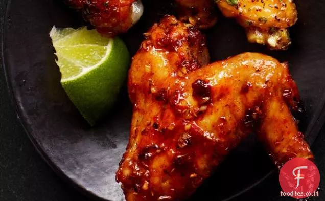 Ali di pollo caraibiche di Sunny Anderson