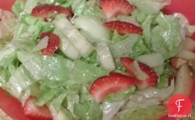 Insalata estiva di fragole facile e veloce
