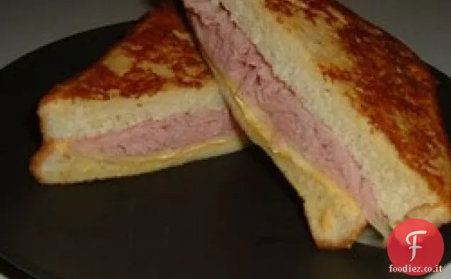 Il glorificato panino al formaggio grigliato della zia Bev