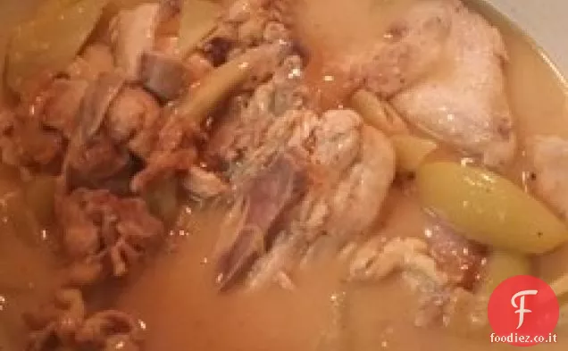 Ginataang Manok (Pollo cotto nel latte di cocco)