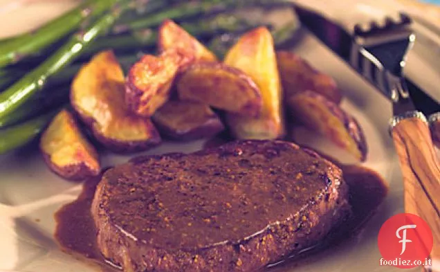 Bistecche di filetto con salsa di senape al rafano