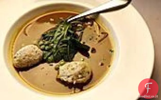 Zuppa di pollo persiano con gnocchi di pollo